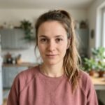 Profilová fotografie vytvořená AI (fiktivní osoba)